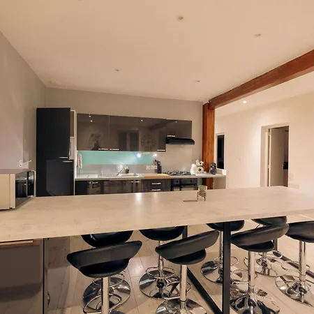 Apartment Taniere Urbaine *
